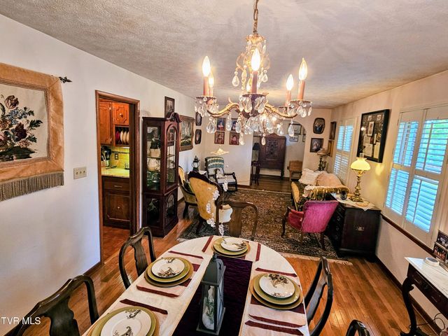 94 Ridge Road, Lebanon, VA 24266