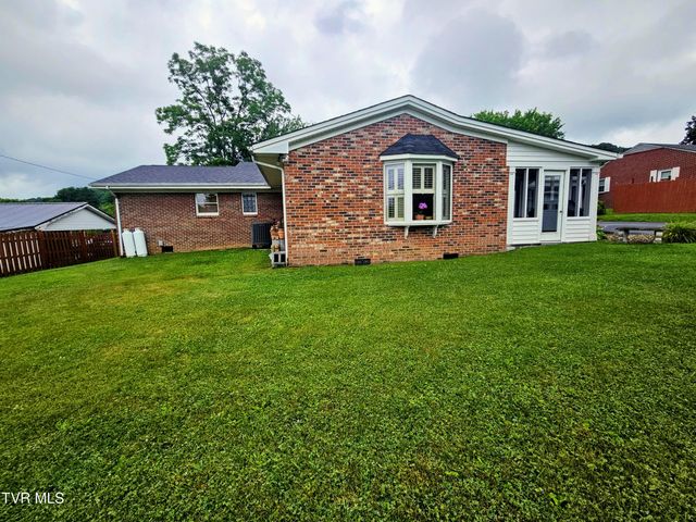 94 Ridge Road, Lebanon, VA 24266