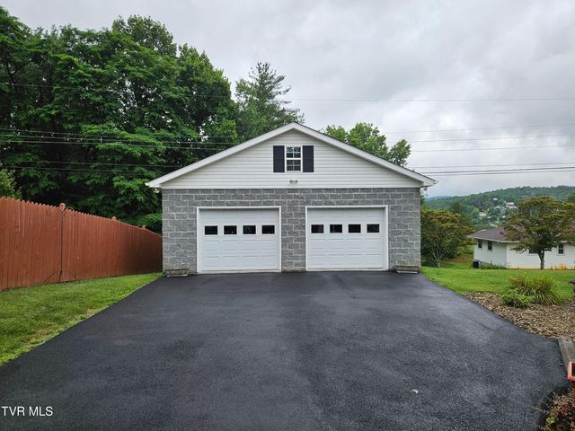 94 Ridge Road, Lebanon, VA 24266