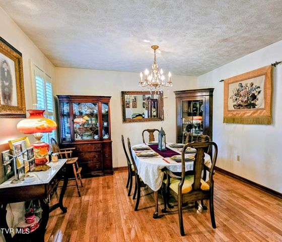 94 Ridge Road, Lebanon, VA 24266