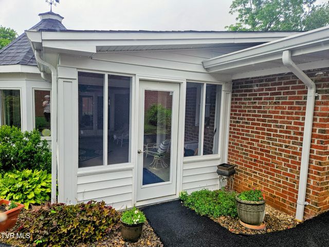 94 Ridge Road, Lebanon, VA 24266