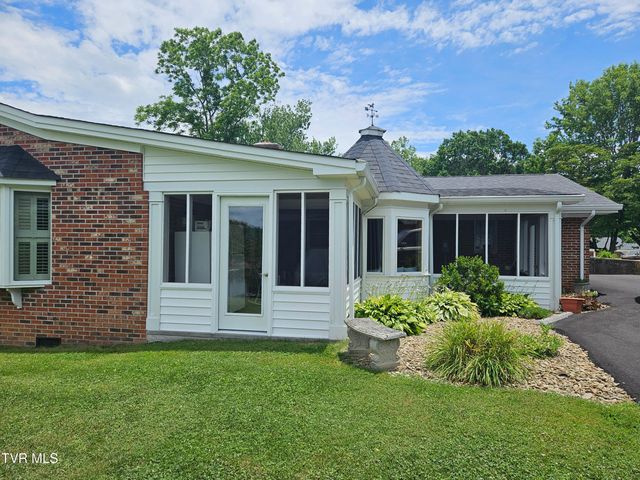 94 Ridge Road, Lebanon, VA 24266