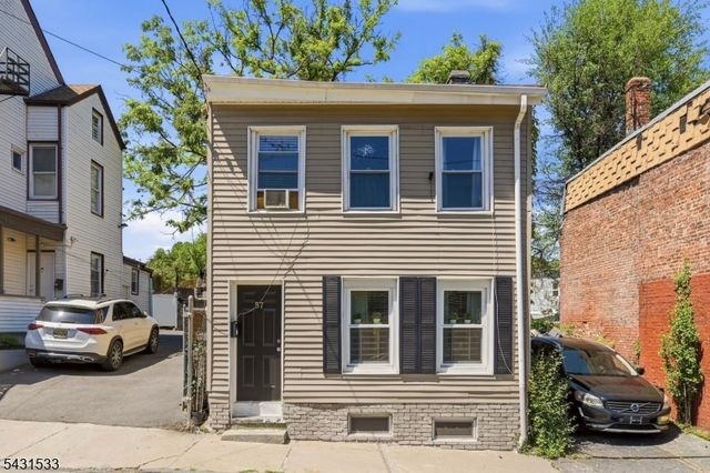 57 Ryle Ave, Paterson City, NJ 07522