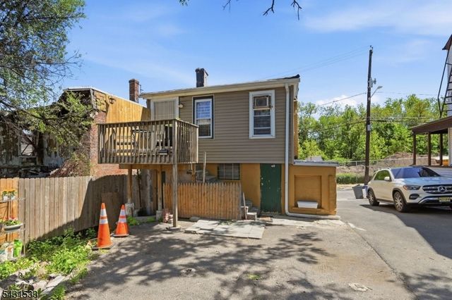 57 Ryle Ave, Paterson City, NJ 07522