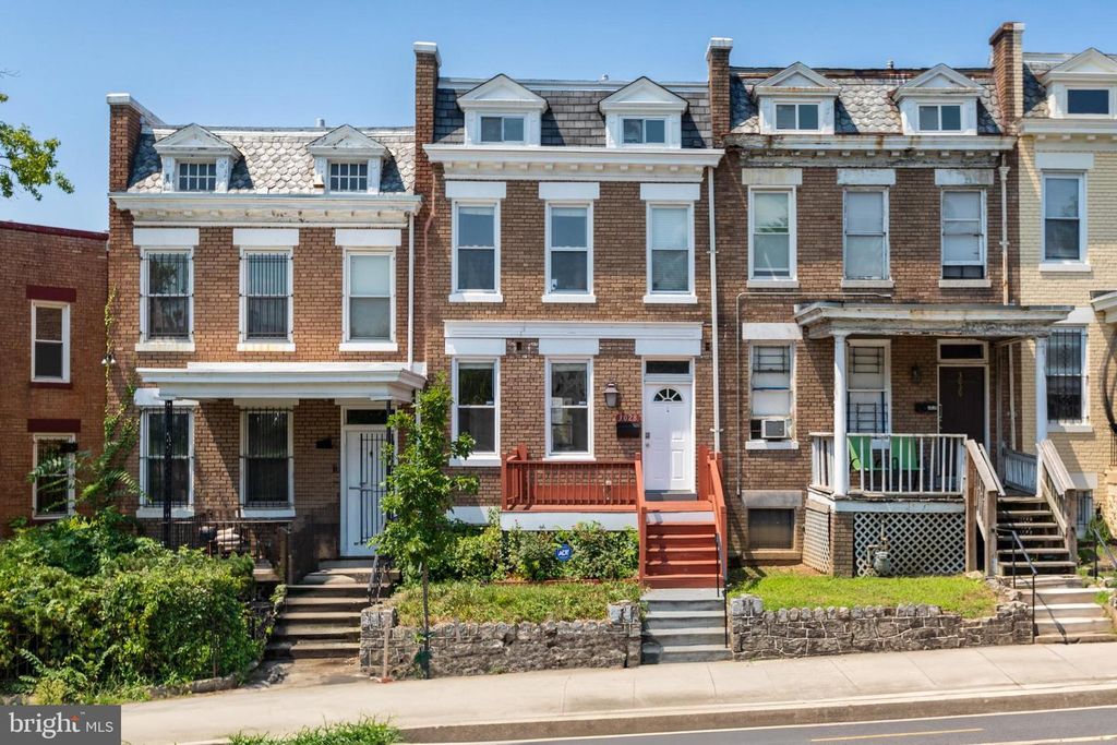 3028 PARK PL NW, Washington, DC 20001