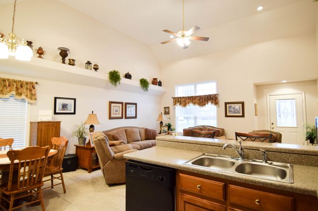 224 Wagoners Way, Westmoreland, TN 37186