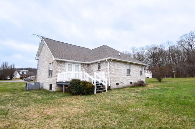 224 Wagoners Way, Westmoreland, TN 37186