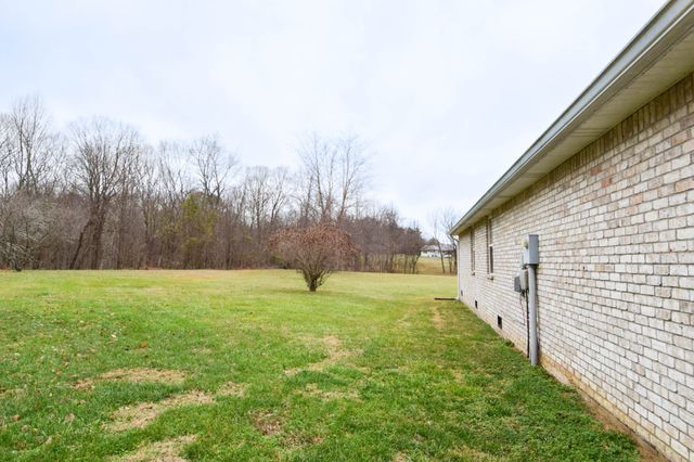 224 Wagoners Way, Westmoreland, TN 37186