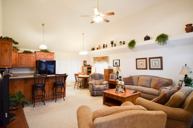 224 Wagoners Way, Westmoreland, TN 37186