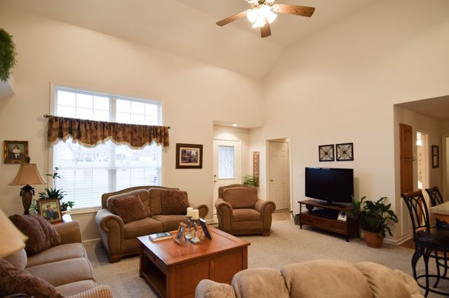 224 Wagoners Way, Westmoreland, TN 37186