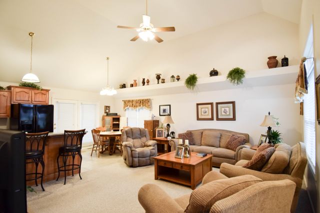 224 Wagoners Way, Westmoreland, TN 37186