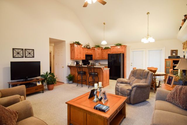 224 Wagoners Way, Westmoreland, TN 37186