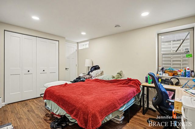 147 E 16th Street, Holland, MI 49423