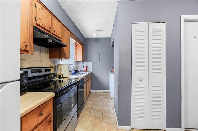 273 Country Club Drive, Jonesboro, GA 30238