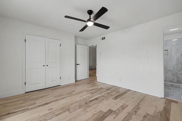 10650 Steppington Drive 219, Dallas, TX 75230