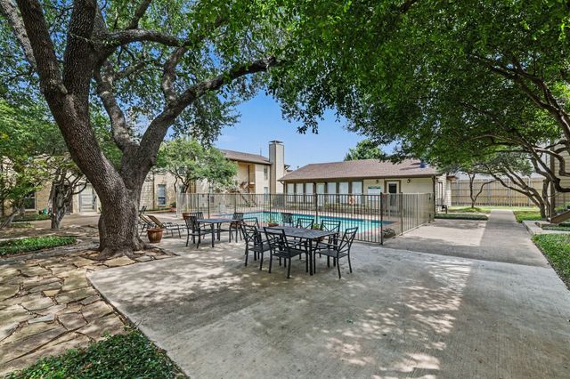 10650 Steppington Drive 219, Dallas, TX 75230