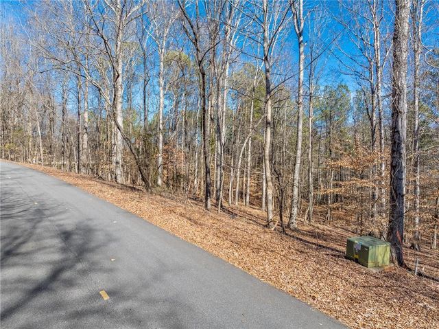 399 Buck Trail, Hoschton, GA 30548