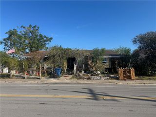 1802 Paul Jones Ave, Corpus Christi, TX 78412