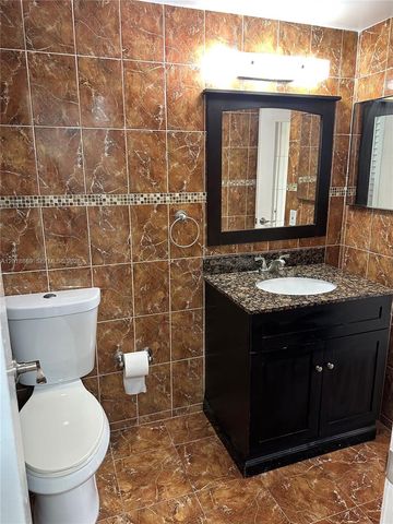 2780 W 76th St 203, Hialeah, FL 33016