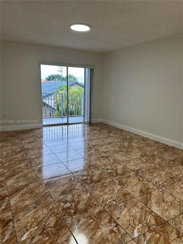 2780 W 76th St 203, Hialeah, FL 33016