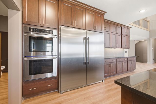 243 Thurston Ln, Derby, KS 67037