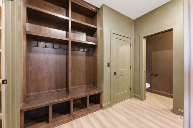 243 Thurston Ln, Derby, KS 67037