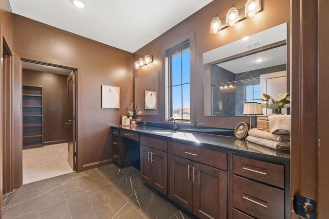 243 Thurston Ln, Derby, KS 67037