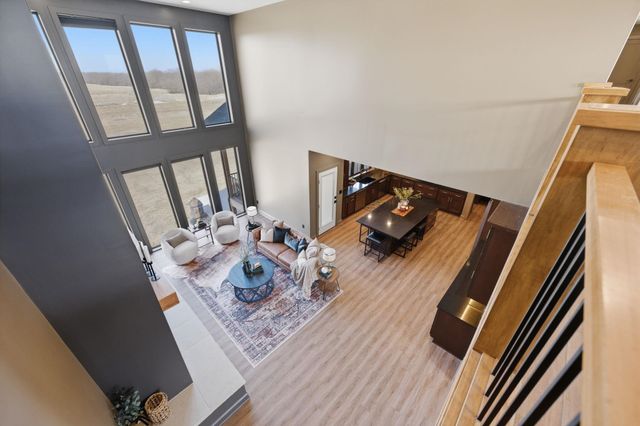 243 Thurston Ln, Derby, KS 67037