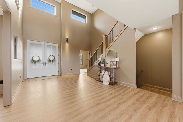 243 Thurston Ln, Derby, KS 67037