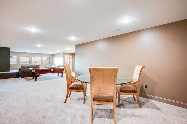 243 Thurston Ln, Derby, KS 67037