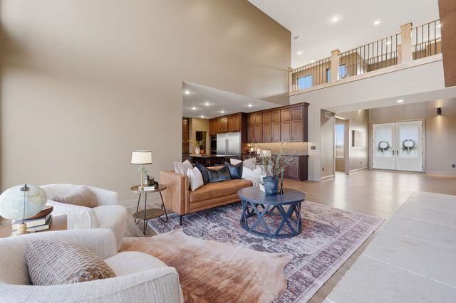 243 Thurston Ln, Derby, KS 67037