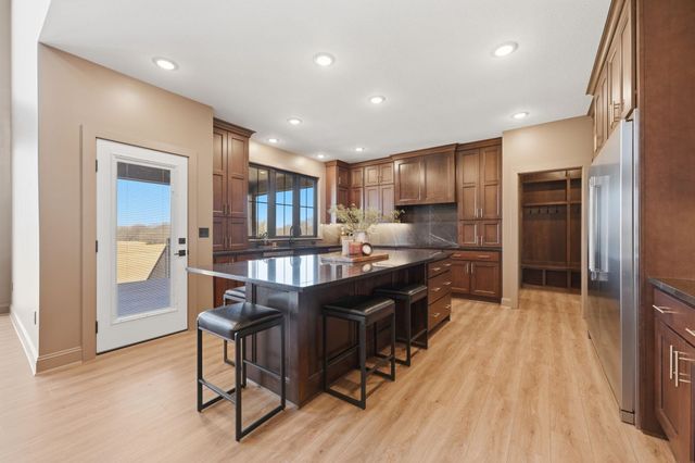 243 Thurston Ln, Derby, KS 67037