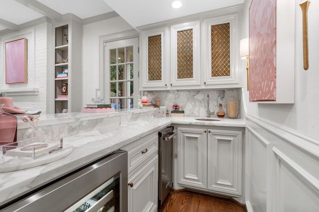 64 Glen Loch Court, Sugar Land, TX 77479