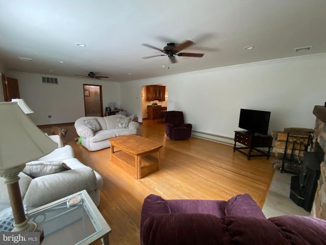 101 S ELMWOOD AVE, Glenolden, PA 19036