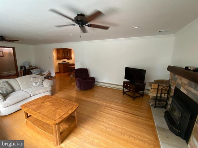 101 S ELMWOOD AVE, Glenolden, PA 19036