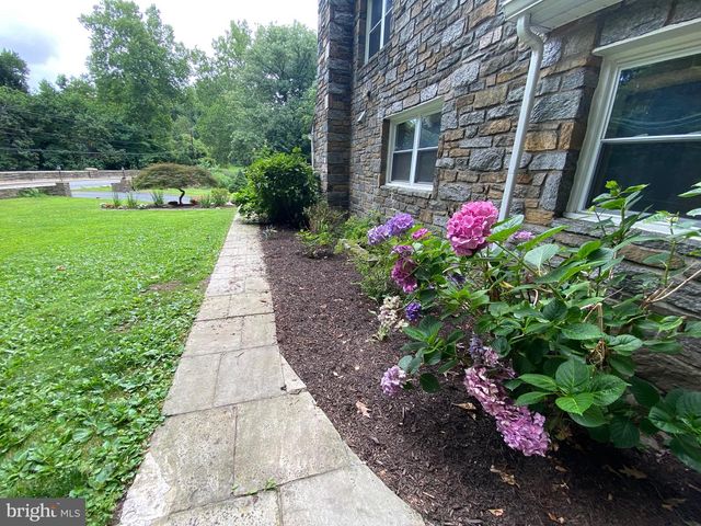 101 S ELMWOOD AVE, Glenolden, PA 19036