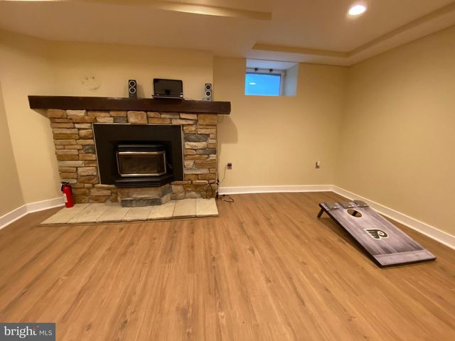 101 S ELMWOOD AVE, Glenolden, PA 19036