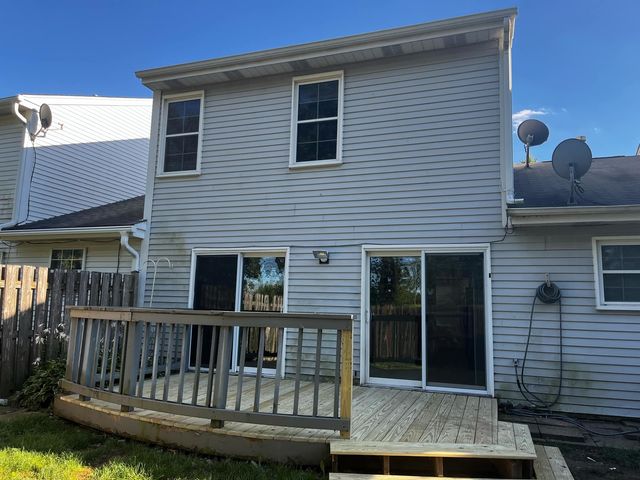 634 Nantucket Way, Island Lake, IL 60042