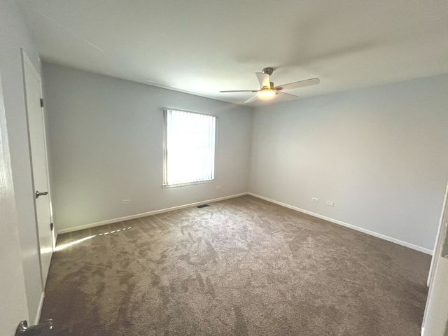 634 Nantucket Way, Island Lake, IL 60042