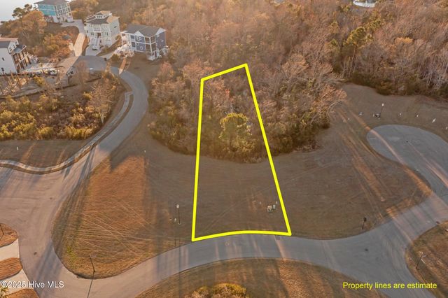 162 Whispering Pine Lane, Holly Ridge, NC 28445