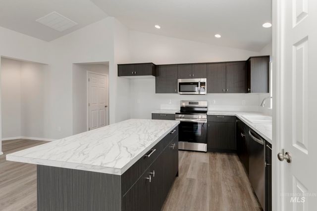 1726 W Unforgettable St, Meridian, ID 83642