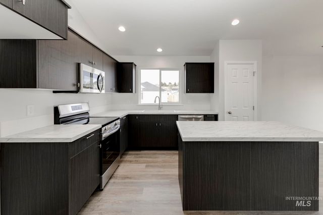 1726 W Unforgettable St, Meridian, ID 83642