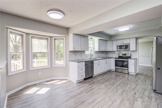 7497 Rolling Meadows Drive, West Chester Twp, OH 45069