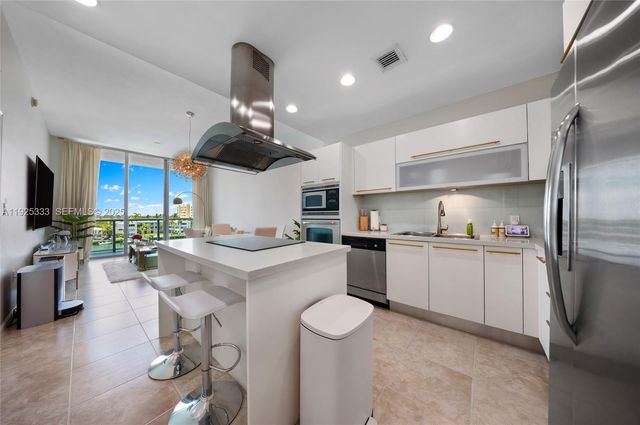 7930 East Dr 506, North Bay Village, FL 33141