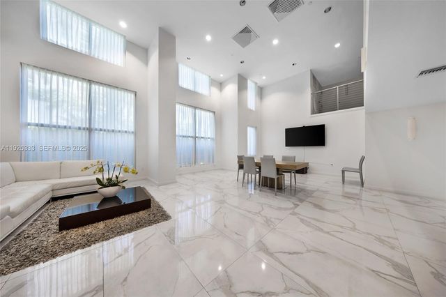 7930 East Dr 506, North Bay Village, FL 33141