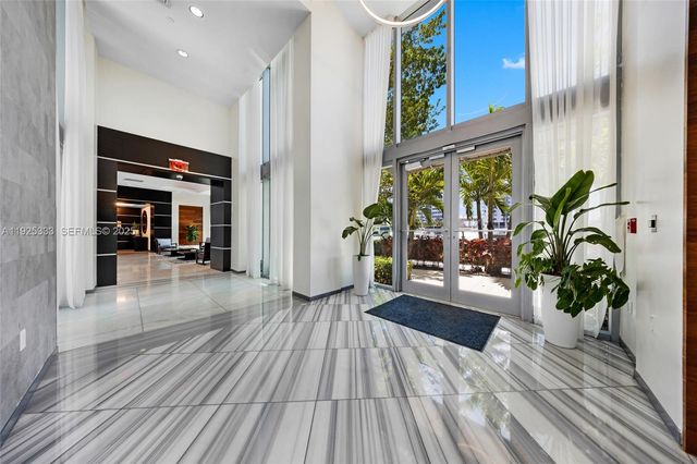 7930 East Dr 506, North Bay Village, FL 33141