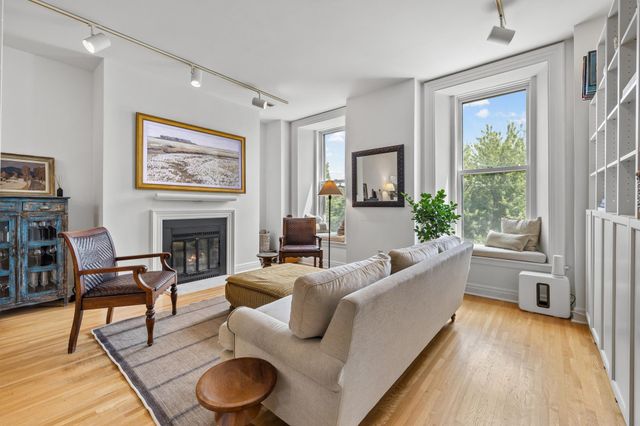 12 Grove Street 12A, Minneapolis, MN 55401