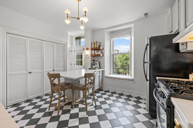 12 Grove Street 12A, Minneapolis, MN 55401