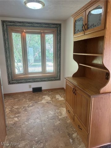 3315 Broadhaven Avenue NW, Massillon, OH 44646