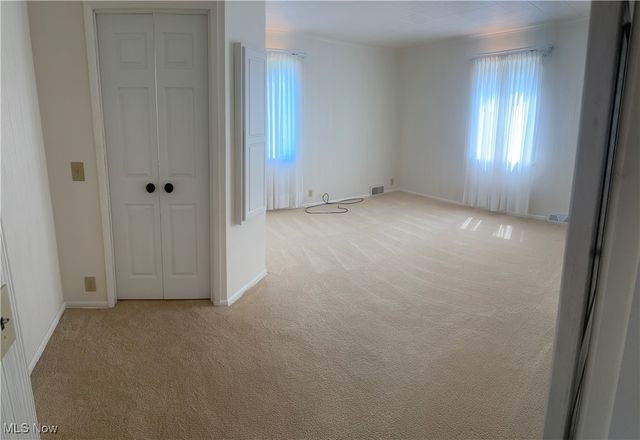 3315 Broadhaven Avenue NW, Massillon, OH 44646